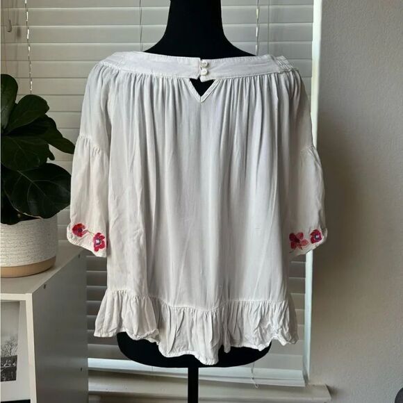 Umgee White Floral Embroidered Off The Shoulder Top S Cotton blend Boho Peasant - Picture 5 of 8